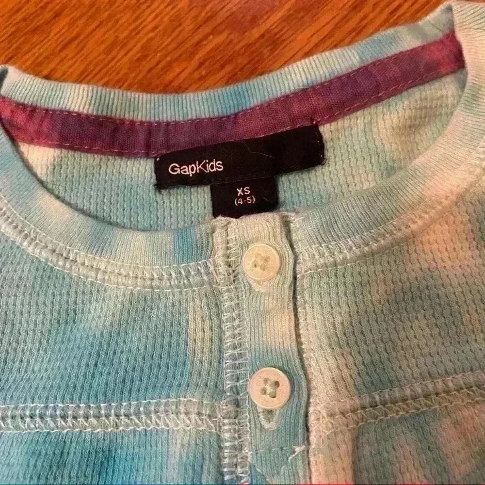 New Gap tie dye thermal top with cupcake leggings